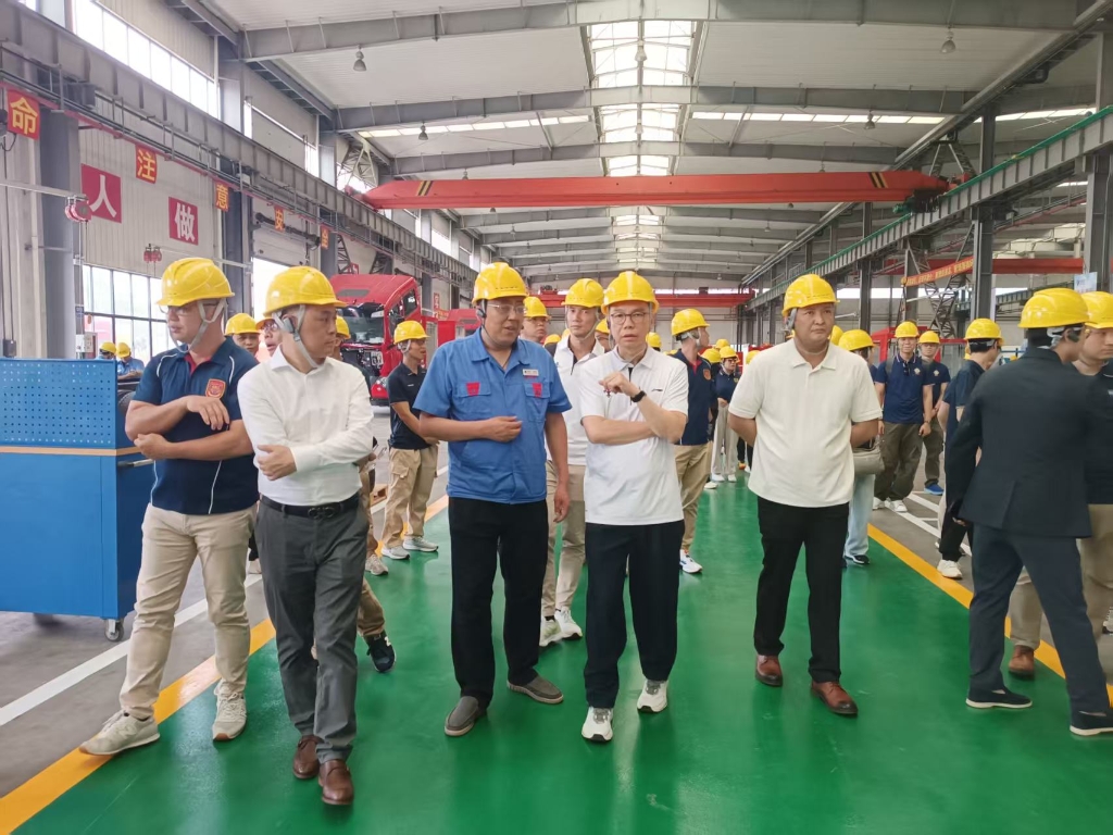 香港消防处考察团到上海格拉曼参观考察